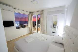 Апарт-отели Apartments Panorama Alaj Улцинь Двухместный номер с 1 кроватью и балконом, вид на море-27